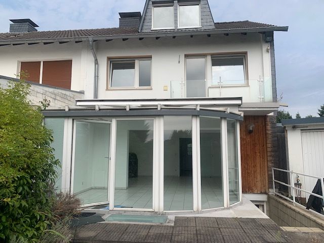 Viel Platz für den Alltag im Endreihenhaus in Langenfeld